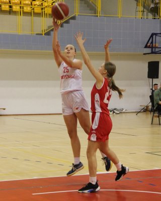SMSII_UKS_LA_Basket_13.11